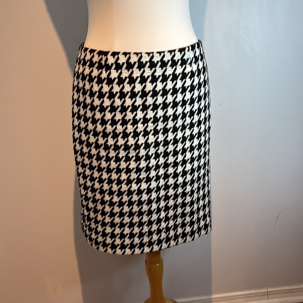 Laundry by Shelli Segal black and white houndstooth skirt size 10